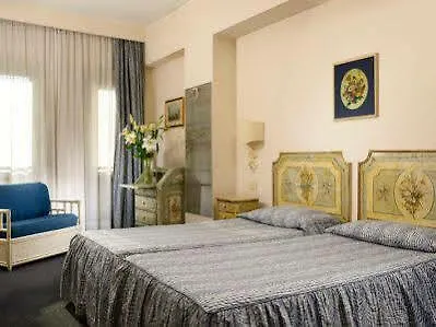 Hotel Commodore Rom 4*,